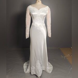 Silk fit and flare White Lace Long Sleeve Wedding Dress